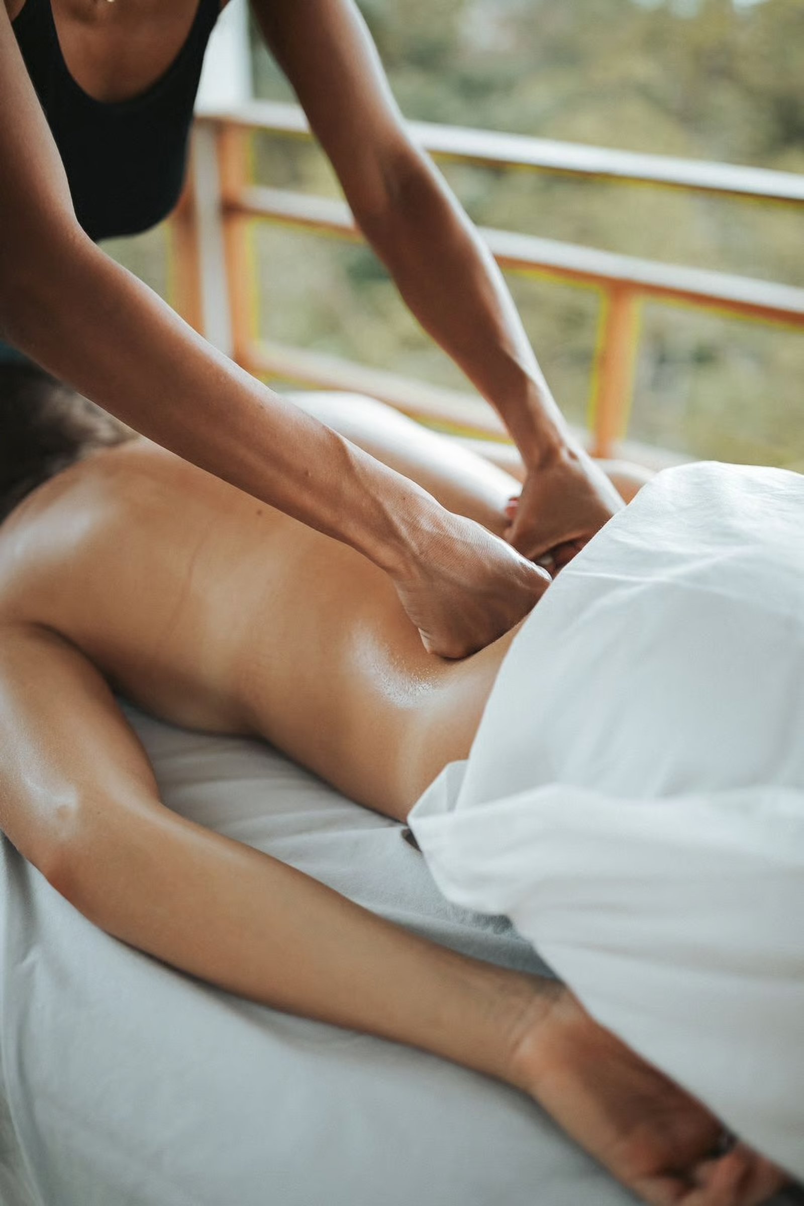 Therapeutic massage in and near Jaco — 60 minutes